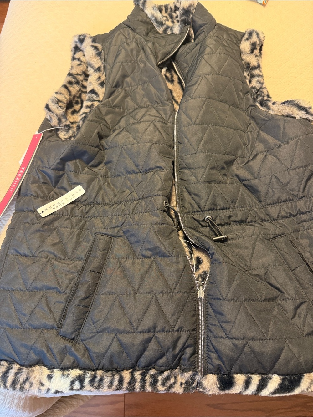 Ladies Black Quilted Vest with Leopard Faux-Fur Trim